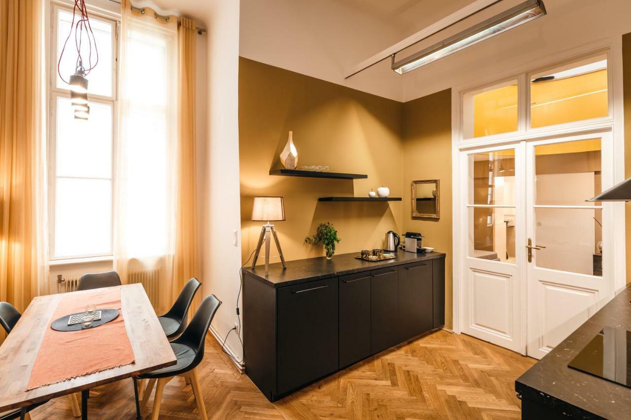 The Temple Apartment Виена Екстериор снимка